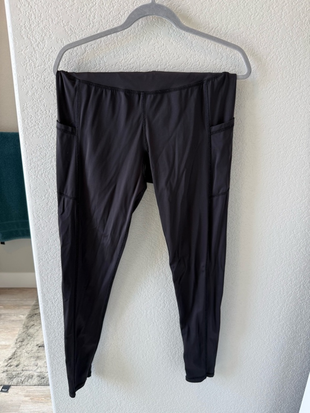 Latched Mama Black Maternity Leggings with Side Pockets